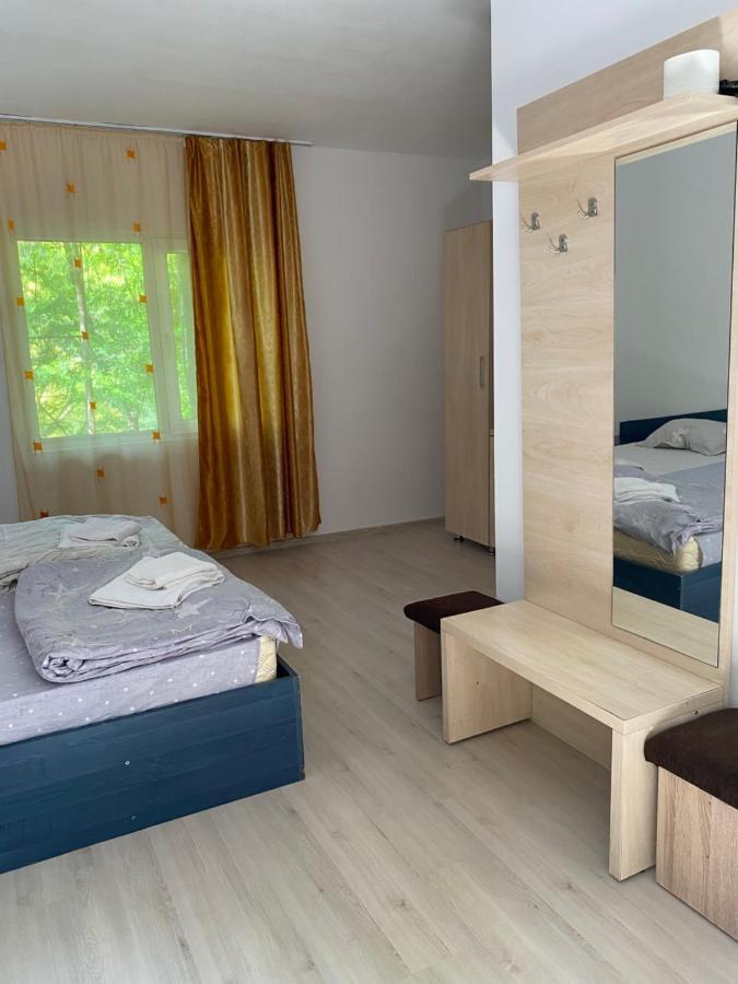 Bungalow Ambasador 2 Hotel Băile Herculane Eksteriør billede